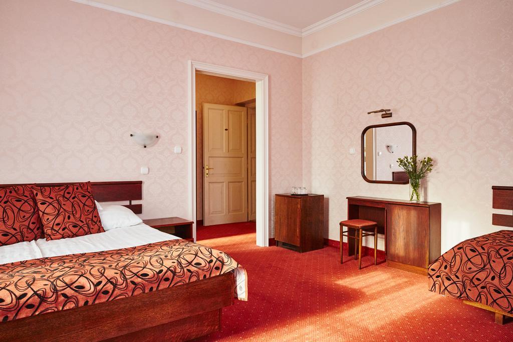 Hotel Astoria Балатонфюред Екстер'єр фото