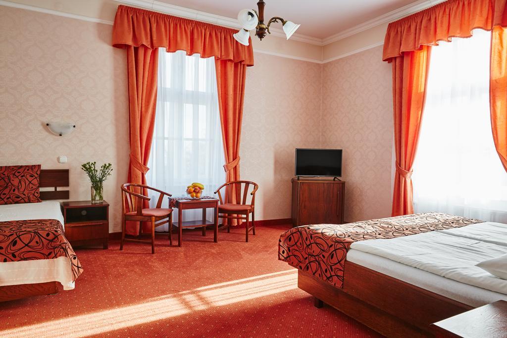 Hotel Astoria Балатонфюред Екстер'єр фото