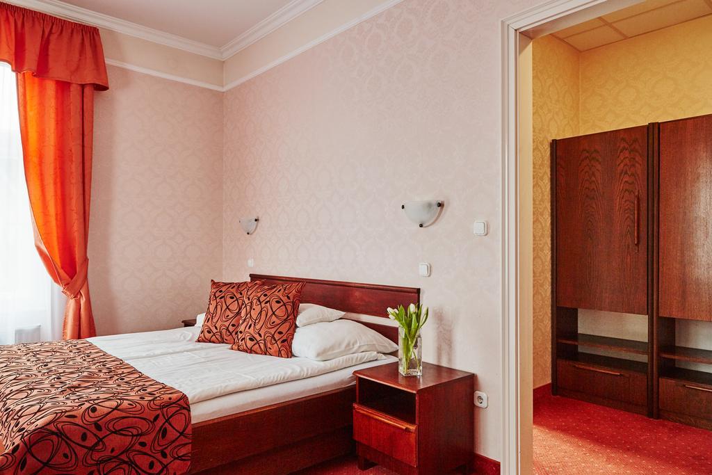 Hotel Astoria Балатонфюред Екстер'єр фото