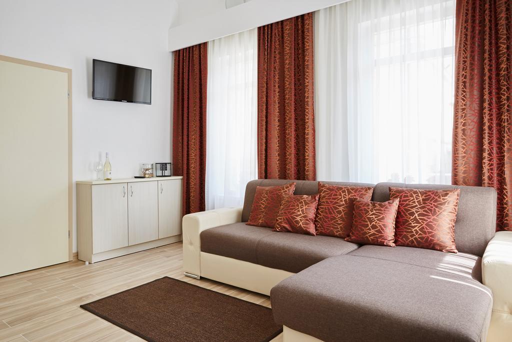 Hotel Astoria Балатонфюред Екстер'єр фото