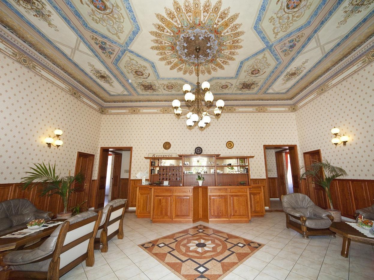 Hotel Astoria Балатонфюред Екстер'єр фото